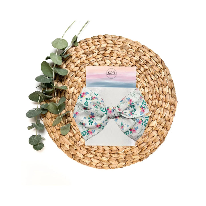Audrey | White Meadow Hand-Tied Hair Bow
