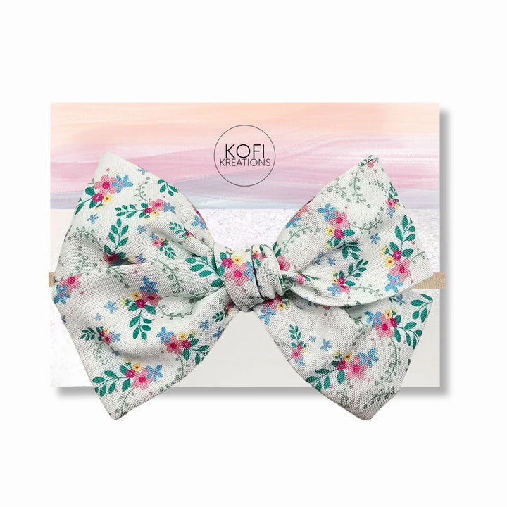 Audrey | White Meadow Hand-Tied Hair Bow