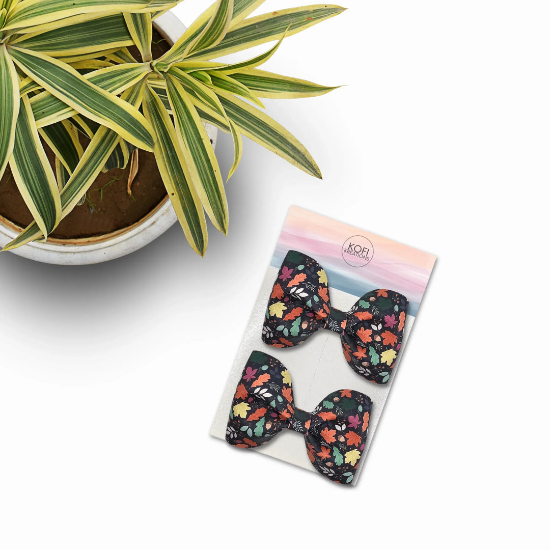 Pinch | Green Leaf Flower Faux Leather Hair Bow