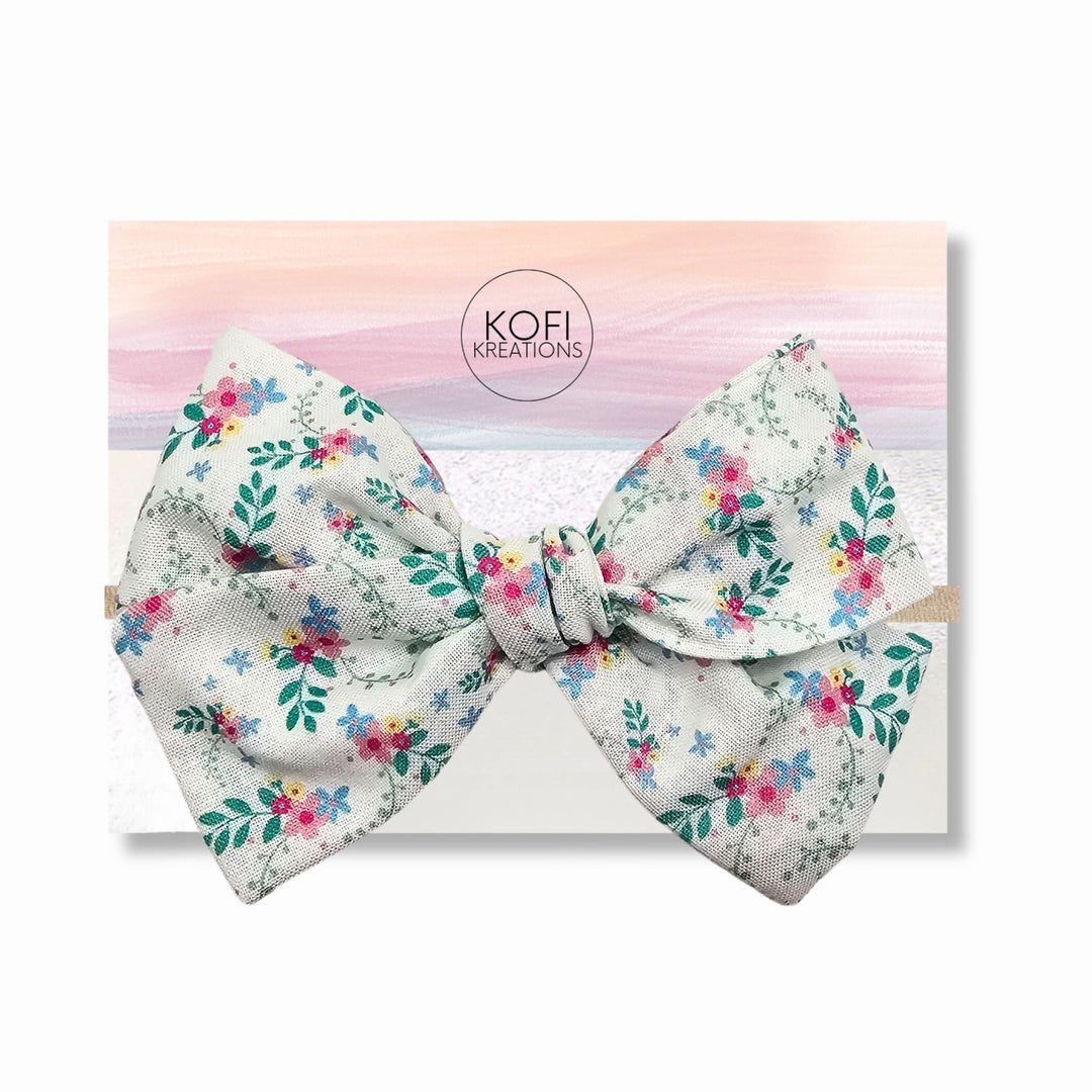 Audrey - White Meadow Hand-Tied Hair Bow