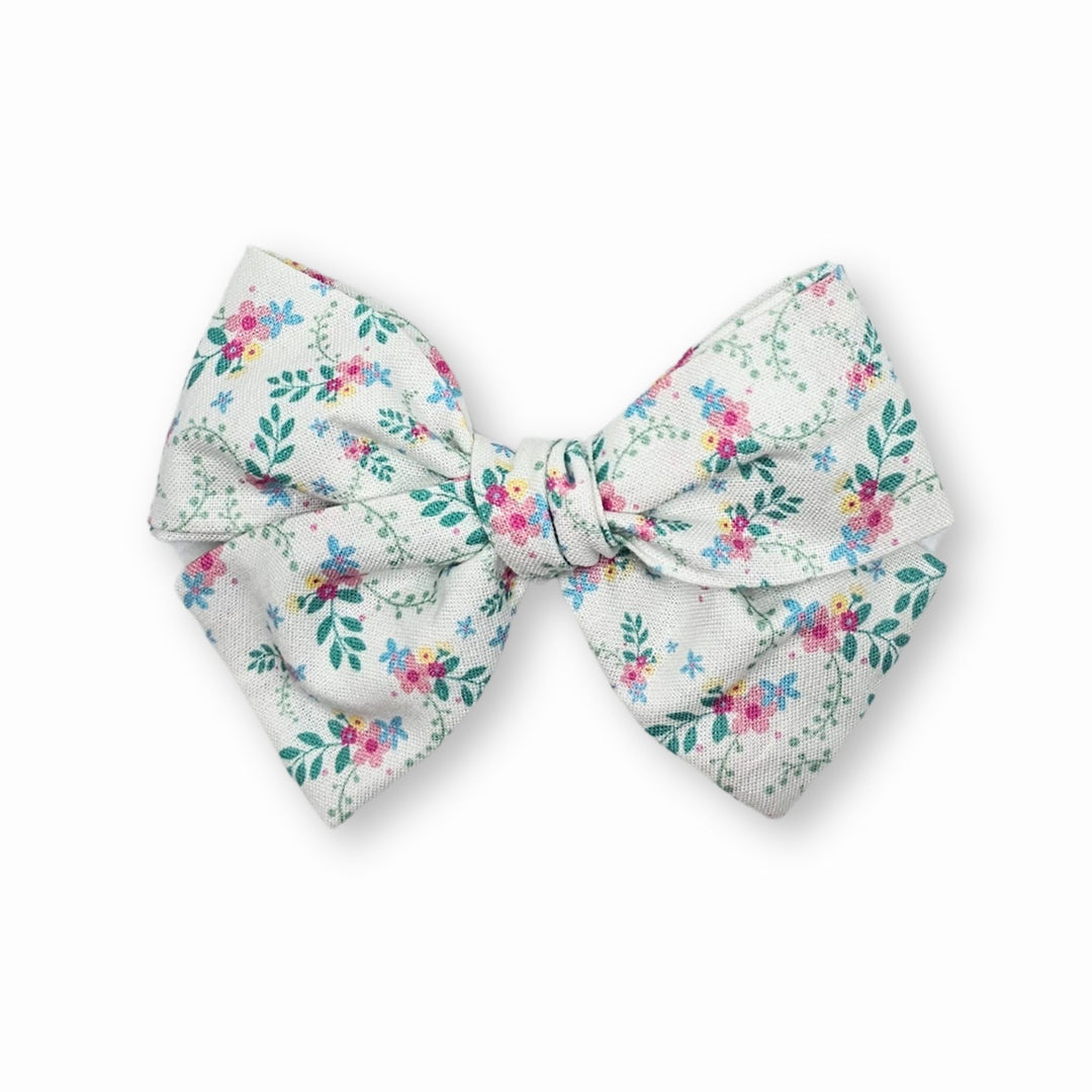 Audrey | White Meadow Hand-Tied Hair Bow