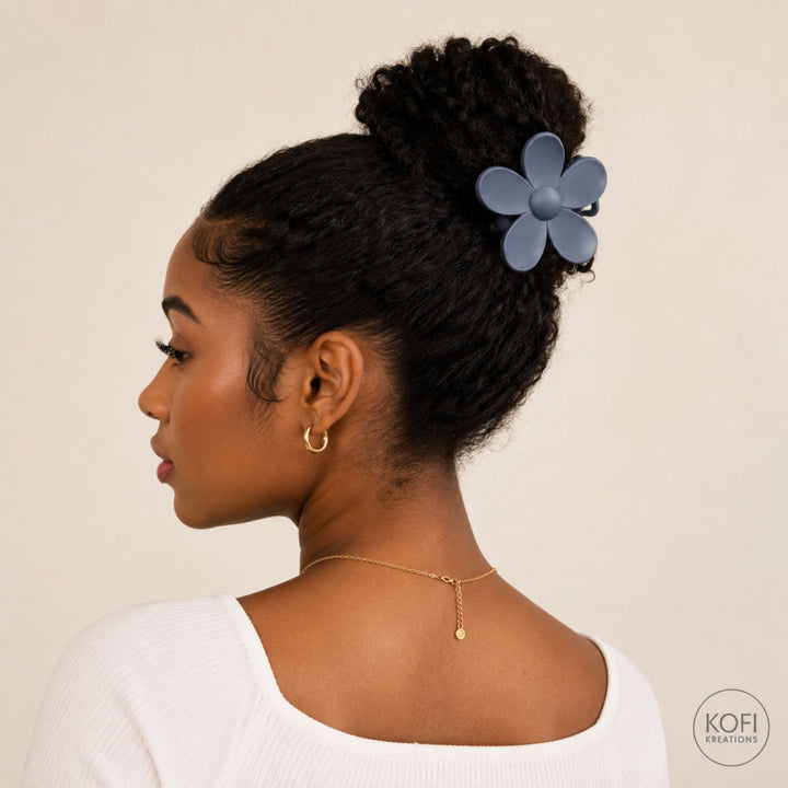 Gray Flower | Hair Claw
