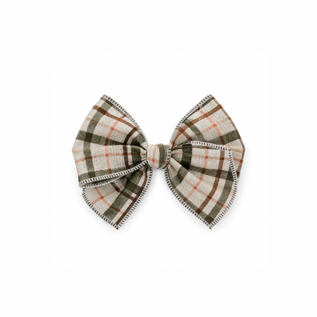 Sadie Cabin Weekend | Mini Serged Hair Bows