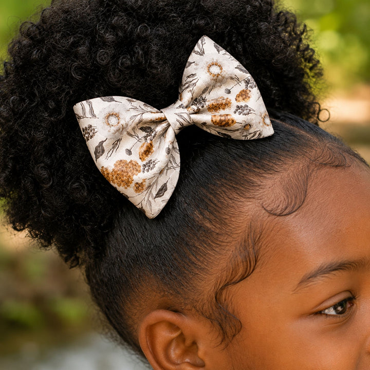 Pinch Golden Flower | Faux Leather Hair Bow